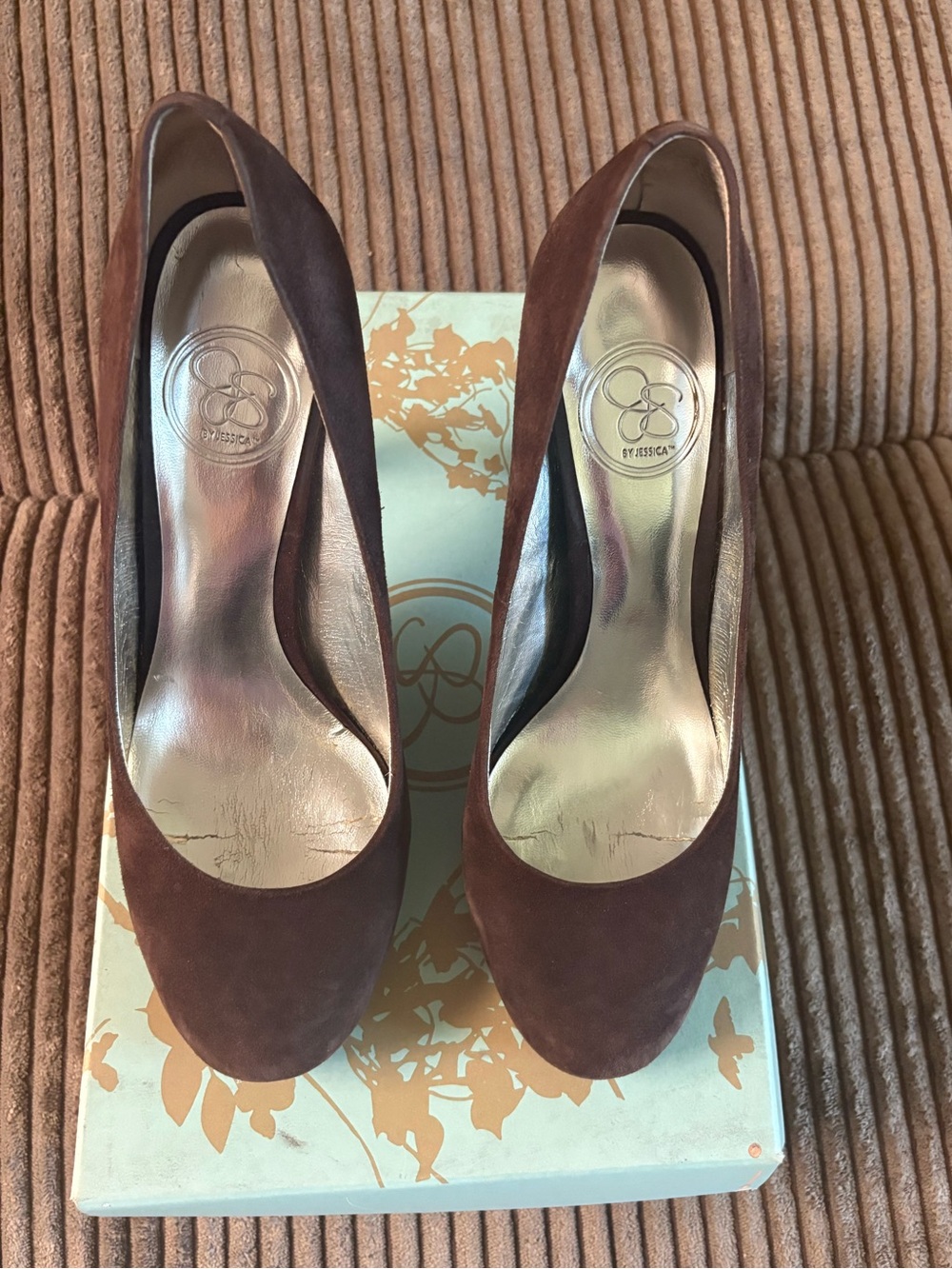 Jessica Simpson JP-Oscar Heels- Dark Cocoa Suede- Size 6.5